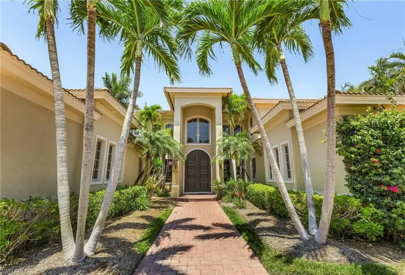 401 Hawser LN, NAPLES, Florida 34102, 4 Bedrooms Bedrooms, ,4 BathroomsBathrooms,Residential,For Sale,Hawser,224044095