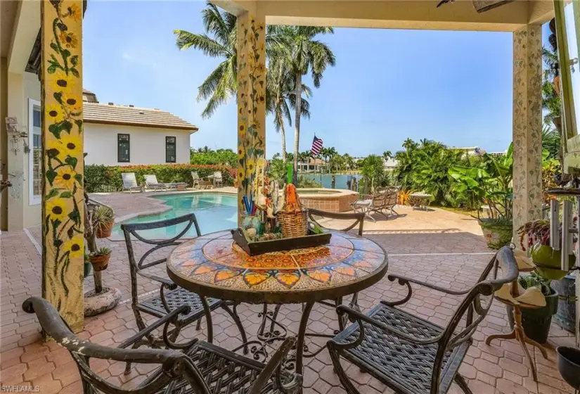 401 Hawser LN, NAPLES, Florida 34102, 4 Bedrooms Bedrooms, ,4 BathroomsBathrooms,Residential,For Sale,Hawser,224044095